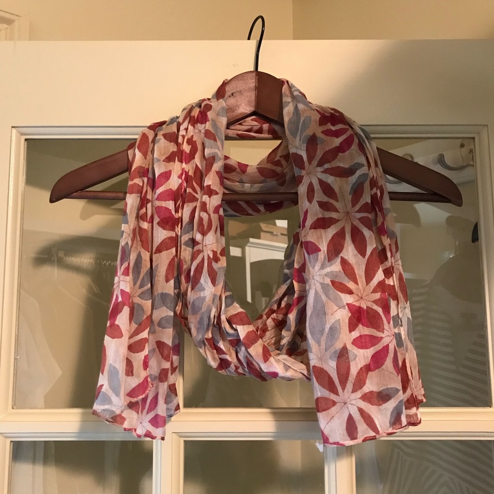Flower scarf